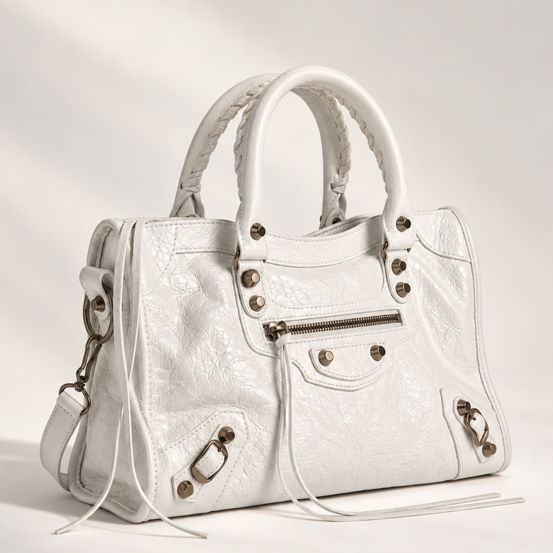 Medium City-Style Leather Shoulder Bag – Classic Moto Detail with Top Handle & Strap
